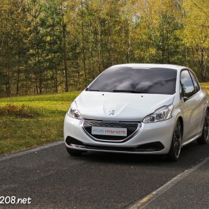 Essais Peugeot 208 HYbrid FE Concept – Circuit de Mortefontaine – Octobre 2013