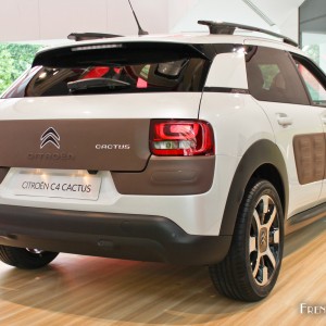 Citroën C4 Cactus Blanc Perle Nacré – C42 Paris (Juin 2014)