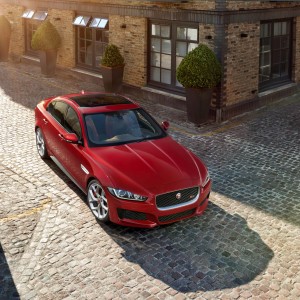 Photo officielle Jaguar XE S (2015)