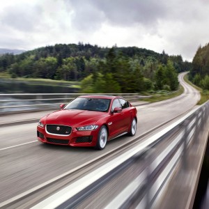 Photo officielle Jaguar XE S (2015)