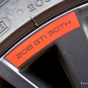 Photo détail jante Peugeot 208 GTi 30th – 1.6 THP 208 ch (Mars