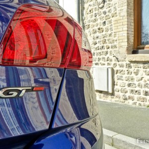 Photo sigle GT Peugeot 308 GT – 2.0 BlueHDi 180 EAT6 (Avril 2015