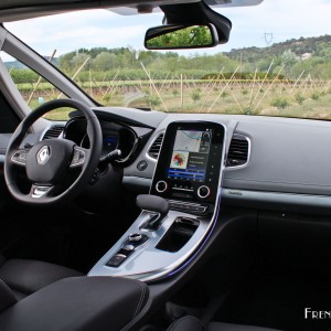 Photo intérieur Renault Espace V Initiale Paris (Avril 2015)