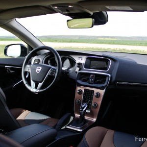 Photo intérieur Volvo V40 Cross Country T5 AWD (Avril 2015)