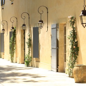 Cour intérieure – Domaine de Manville – Les Baux de Provence (1