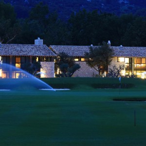 Maisons hôtelières – Domaine de Manville – Les Baux de Provenc