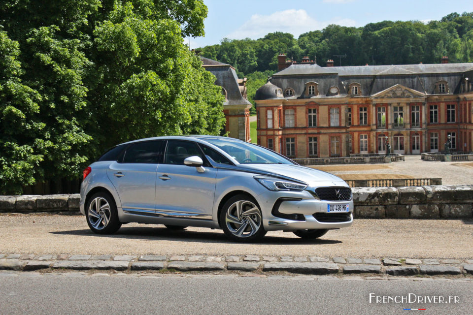 Photo essai DS 5 restylée Gris Aluminium (2015)