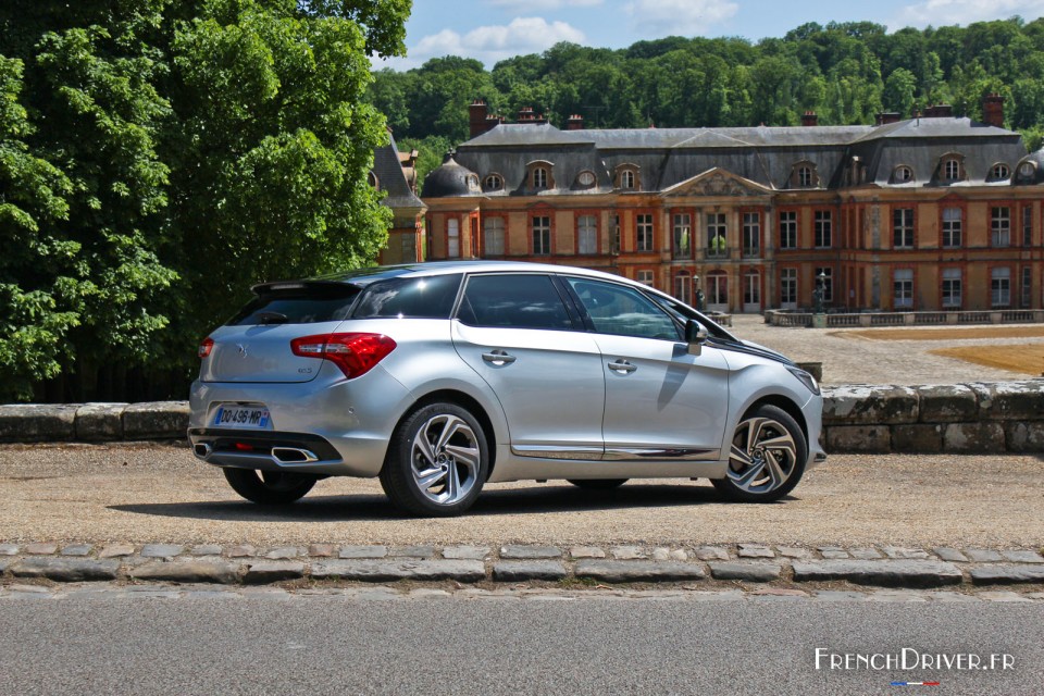 Photo essai DS 5 restylée Gris Aluminium (2015)