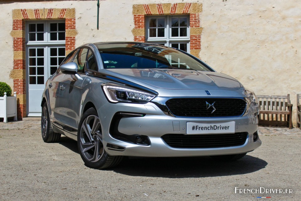 Photo essai DS 5 restylée Gris Aluminium (2015)