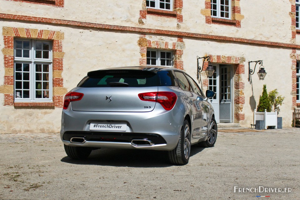 Photo essai DS 5 restylée Gris Aluminium (2015)