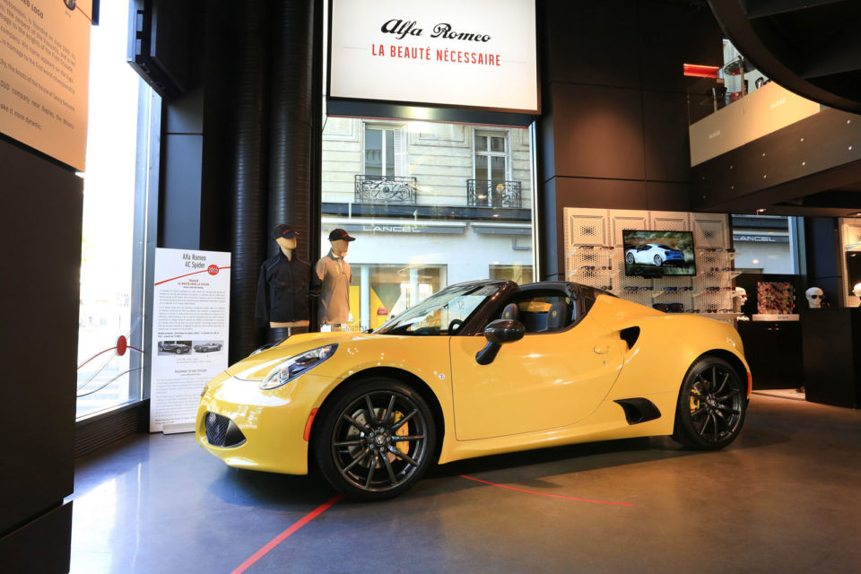 Alfa Romeo 4C Spider (2015) - MotorVillage Paris (Avril 2015)