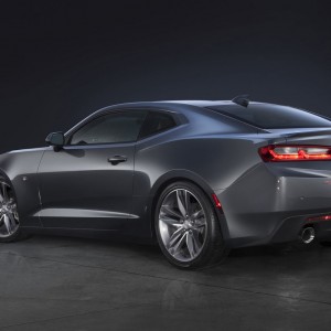 Photo 3/4 arrière Chevrolet Camaro 6 (2015)