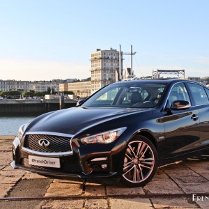 Photo 3/4 avant Infiniti Q50 Sport Hybrid AWD – 3.5l V6 364 ch (