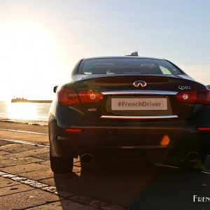 Photo face arrière Infiniti Q50 Sport Hybrid AWD – 3.5l V6 364