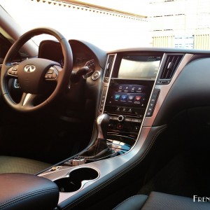 Photo intérieur Infiniti Q50 Sport Hybrid AWD – 3.5l V6 364 ch