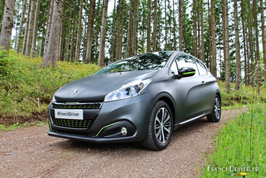 Photo essai Peugeot 208 Allure Ice Silver restylée (Mai 2015)