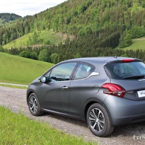 Photo essai Peugeot 208 Allure Ice Silver restylée (Mai 2015)