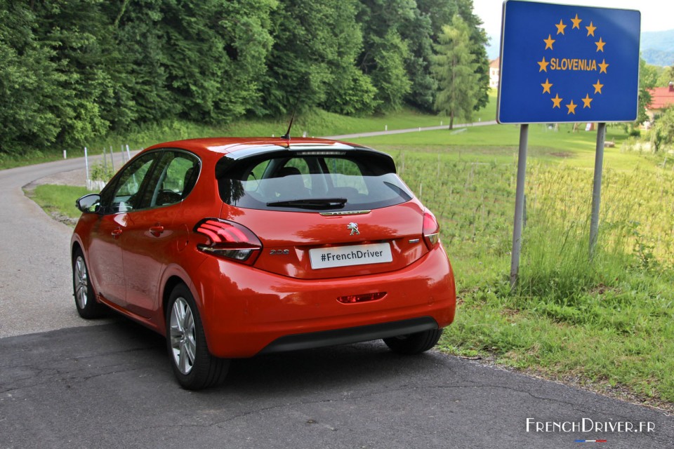 Photo essai Peugeot 208 Orange Power restylée (Mai 2015)