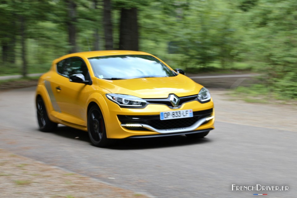 Photo essai Renault Mégane III R.S. Trophy - 2.0 T 275 ch (Mai