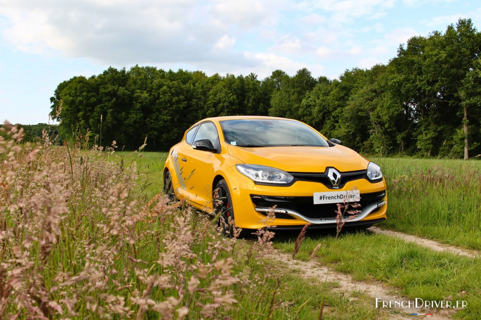 Photo essai Renault Mégane III R.S. Trophy - 2.0 T 275 ch (Mai