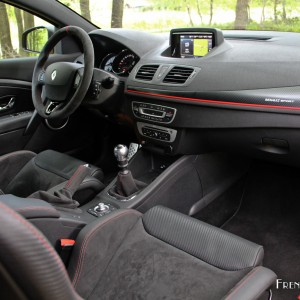 Photo intérieur Renault Mégane III R.S. Trophy – 2.0 T 275 ch