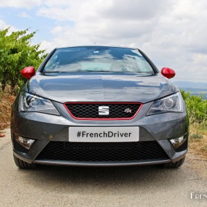 Photo face avant SEAT Ibiza FR restylée Gris Pyrénéen (Juin 2