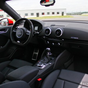 Photo intérieur cuir Audi RS 3 Sportback driving experience – L