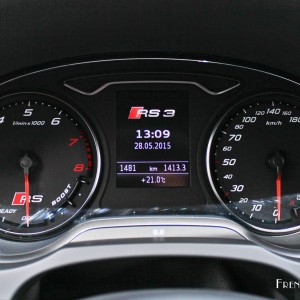 Photo combiné Audi RS 3 Sportback driving experience – La Fert
