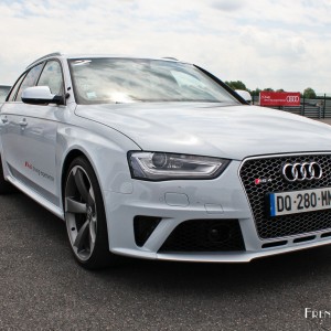 Photo Audi RS 4 Avant driving experience – La Ferté Gaucher (Ma