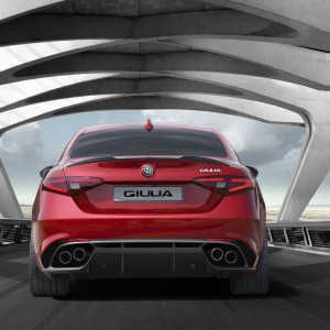 Photo officielle nouvelle Alfa Romeo Giulia (2015)