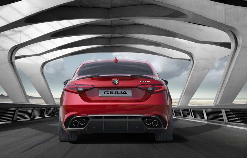 Photo officielle nouvelle Alfa Romeo Giulia (2015)