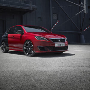 Photo officielle Peugeot 308 GTi by Peugeot Sport (2015)