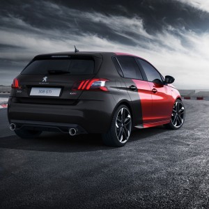 Photo officielle Peugeot 308 GTi by Peugeot Sport (2015)