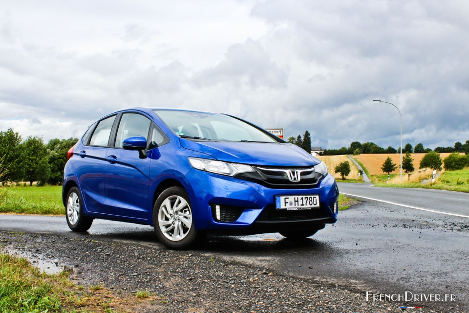 Photo essai nouvelle Honda Jazz III Executive Navi CVT Bleu Sport Brilliant (2015)