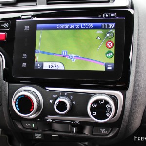 Photo écran tactile navigation GPS nouvelle Honda Jazz III (2015)