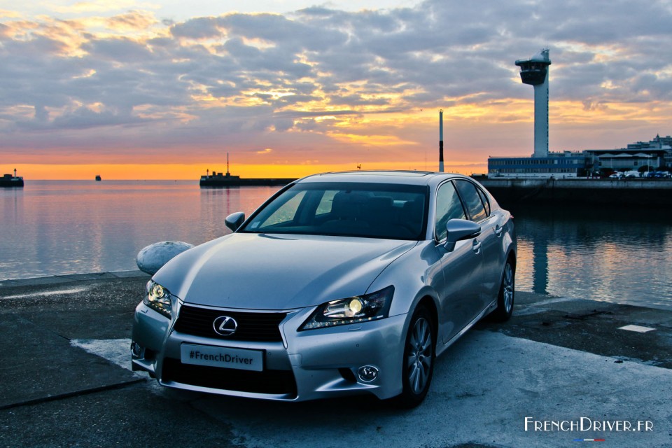 Photo essai Lexus GS 300h - 2.5 VVT­i 223 ch