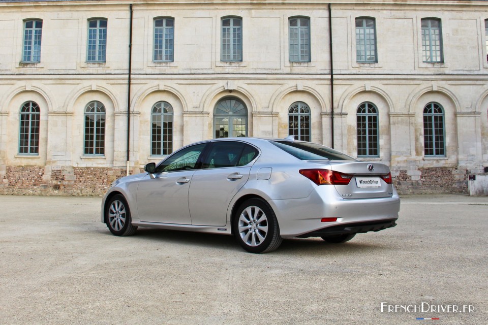 Photo 3/4 arrière Lexus GS 300h - 2.5 VVT­i 223 ch