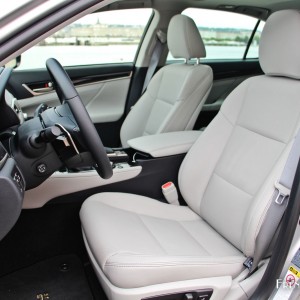 Photo sièges avant cuir Lexus GS 300h – 2.5 VVT­i 223 ch