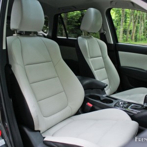 Photo sièges avant cuir nouveau Mazda CX-5 (2015)