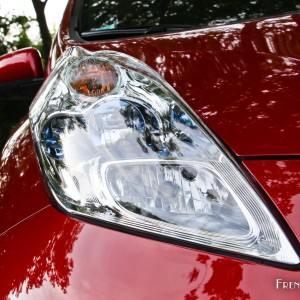 Photo projecteur avant Nissan LEAF (2015)