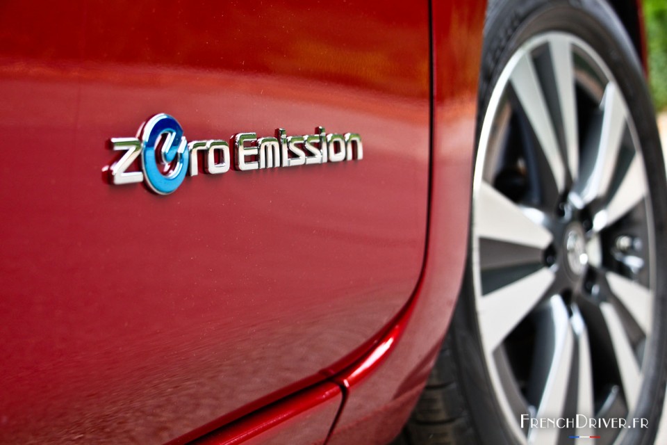 Photo badge Zero Emission essai Nissan LEAF (2015)