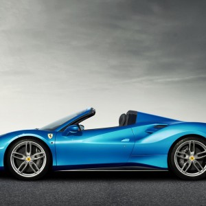 Photo profil Ferrari 488 Spider (2015)