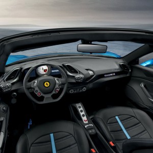 Photo intérieur Ferrari 488 Spider (2015)
