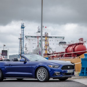 Photo officielle Ford Mustang 2015 : roadtrip Paris-Deauville