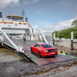 Photo officielle Ford Mustang 2015 : roadtrip Paris-Deauville