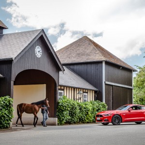 Photo officielle Ford Mustang 2015 : roadtrip Paris-Deauville