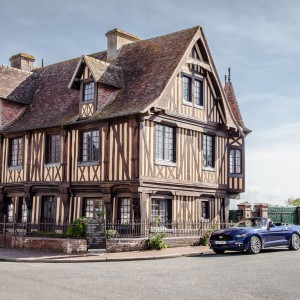 Photo officielle Ford Mustang 2015 : roadtrip Paris-Deauville