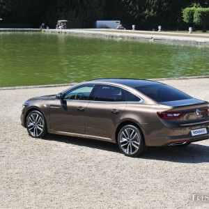 Photo présentation Renault Talisman Brun Vison (2015)