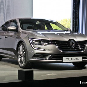 Photo 3/4 avant Renault Talisman Gris Cassiopée (2015)