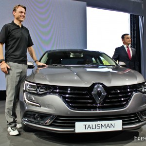 Photo Carlos Ghosn & Laurens van den Acker – Renault Talisman (2